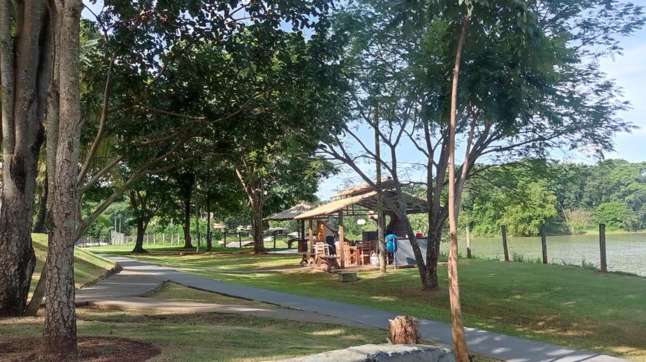 Apartamento Pontal Do Lago Caldas Novas Luaran gambar
